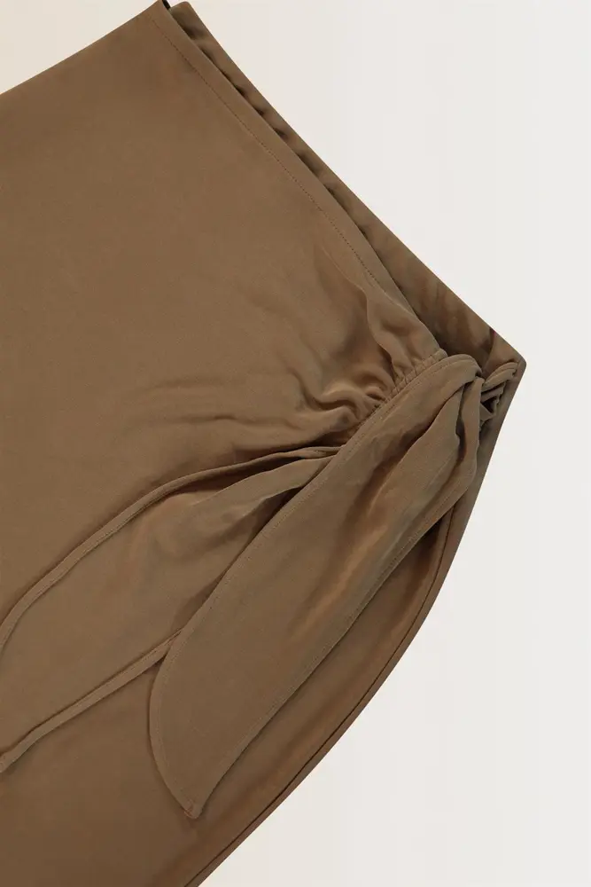 Rok met knoopdetail
