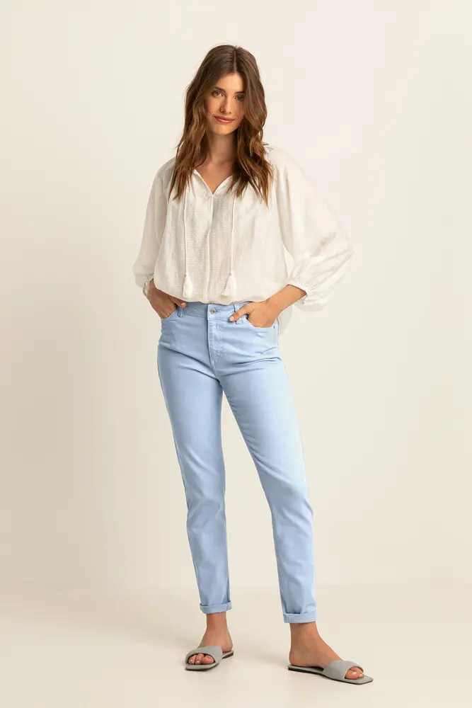Slim-fit jeans