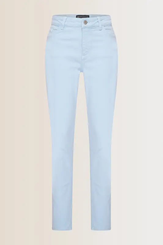 Slim-fit jeans