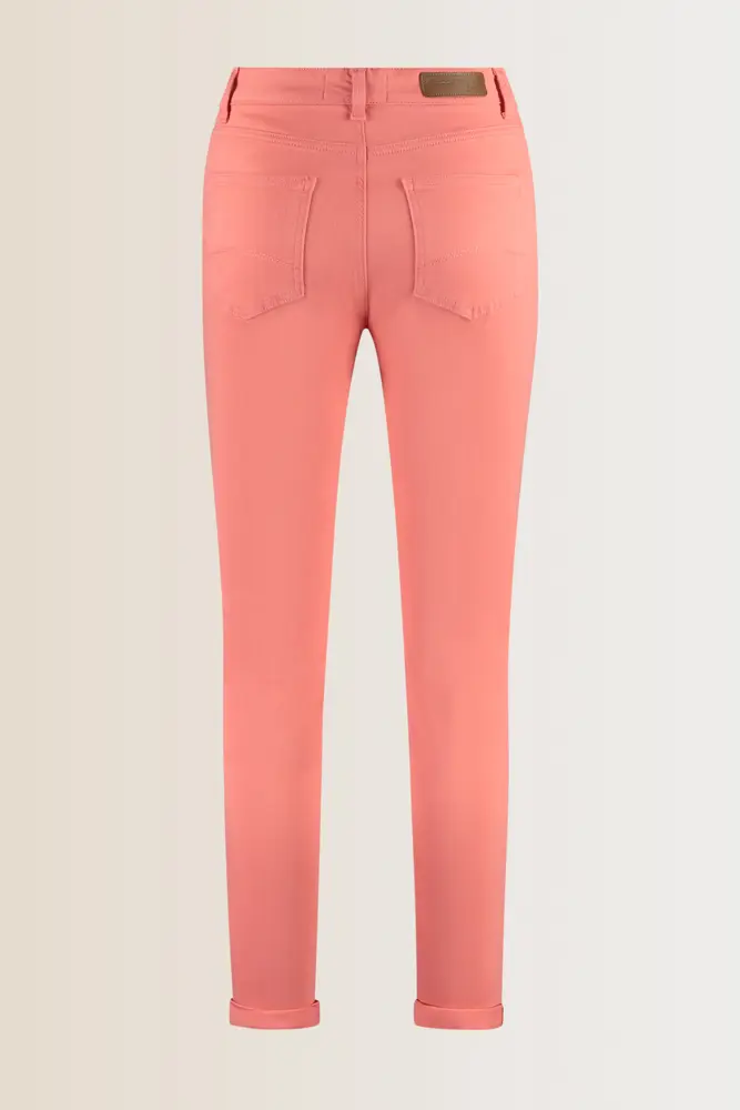 Slim-fit jeans