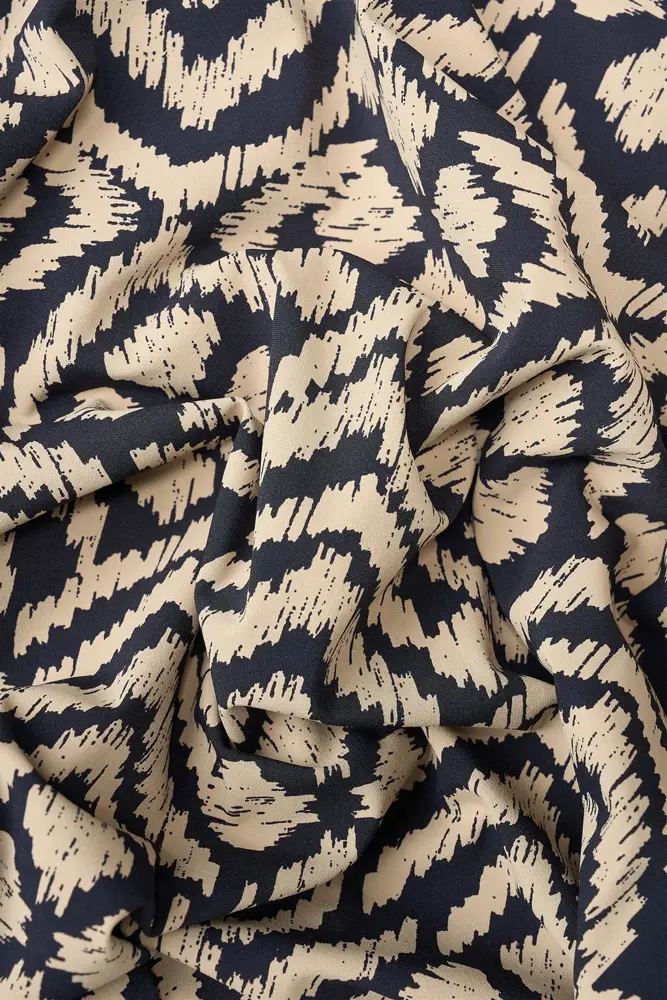 Travel top met V-hals