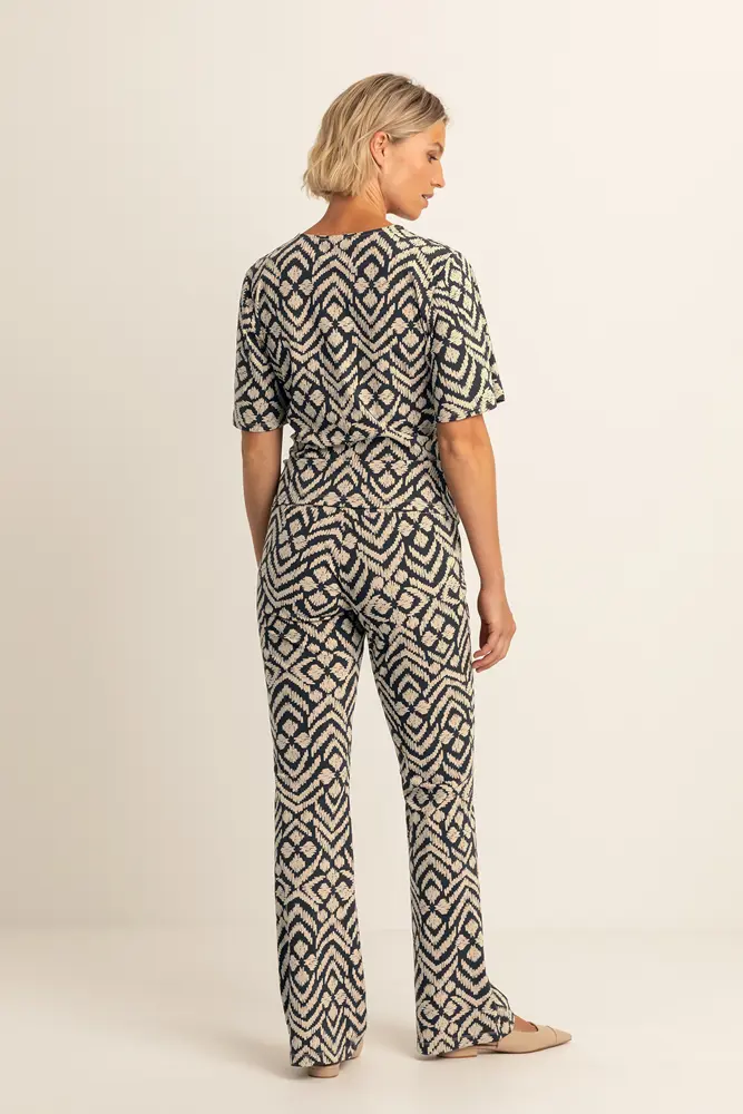 Flared travel broek