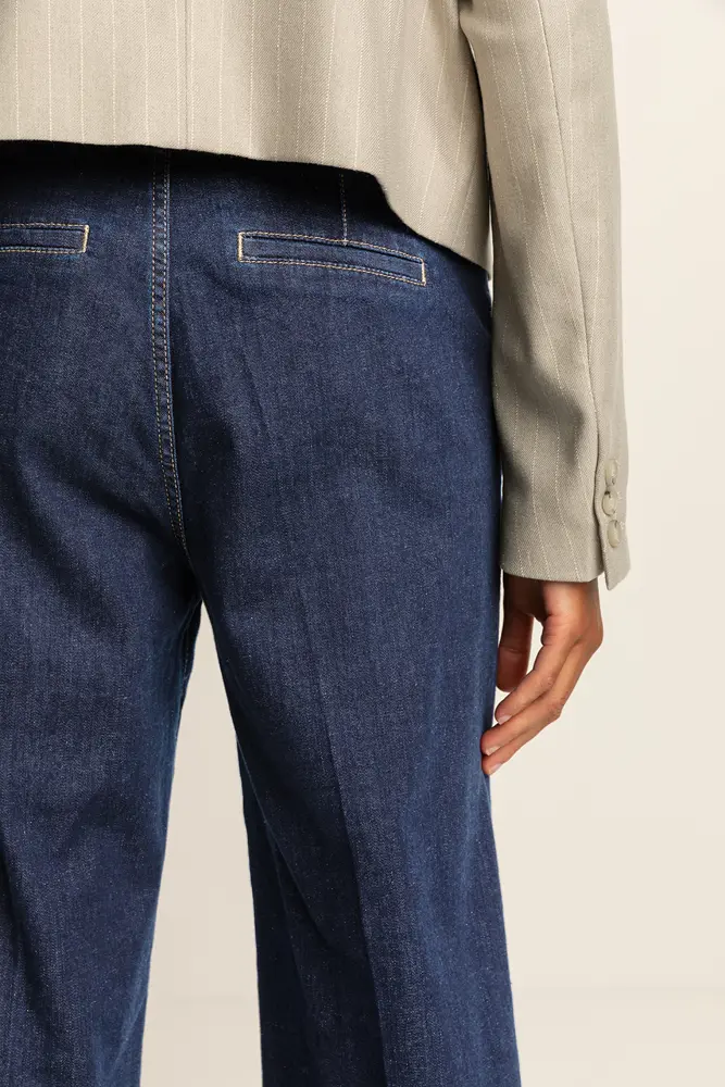 Flared jeans