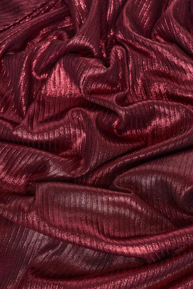 Metallic top