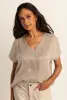 Soepelvallende V-hals top