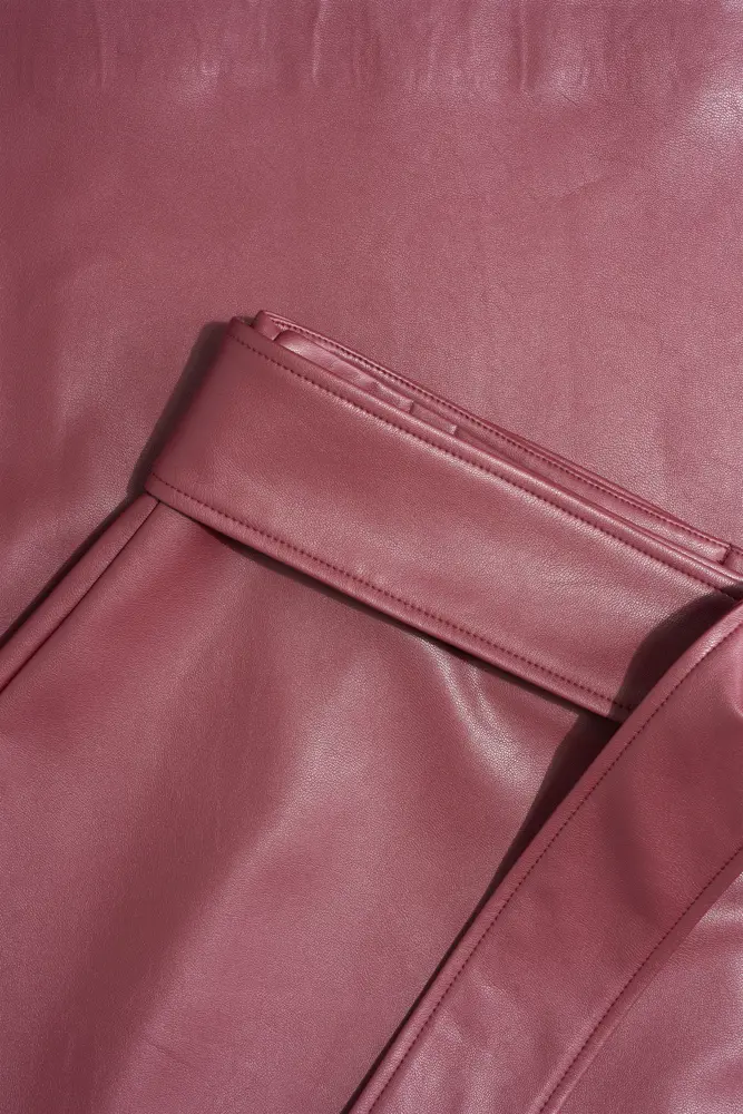 Faux-leather overslag rok