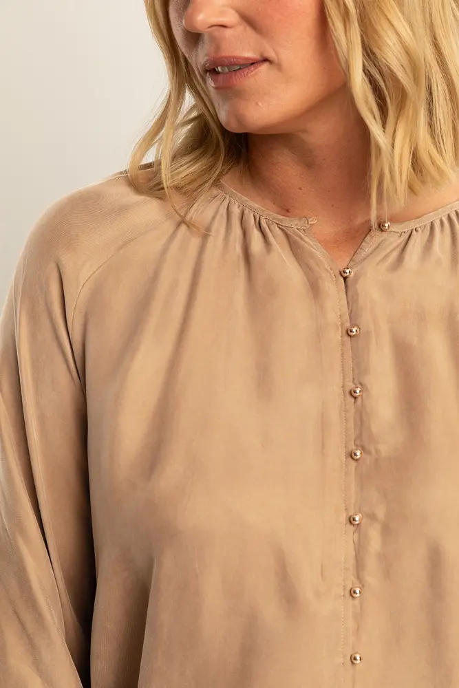 Soepelvallende blouse