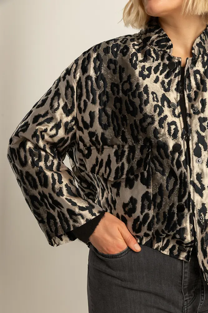 Jaquard jasje met luipaardprint