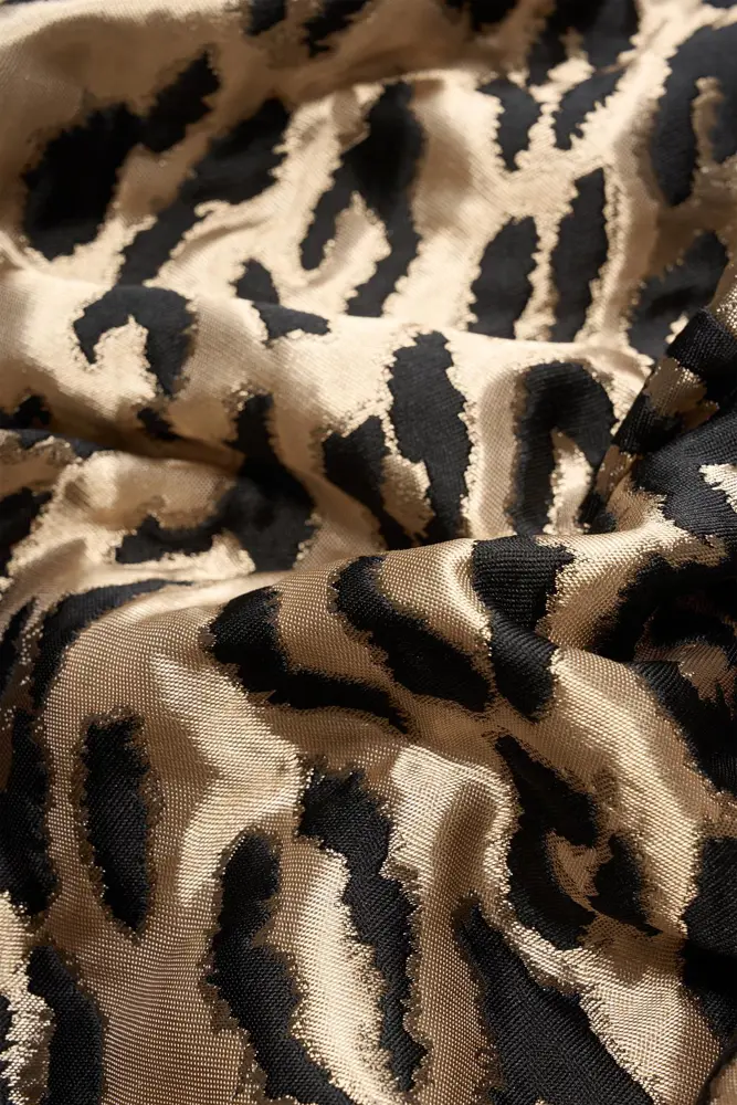 Jaquard jasje met luipaardprint