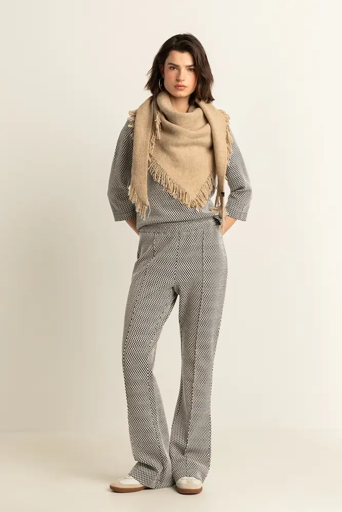 Flared jacquard broek