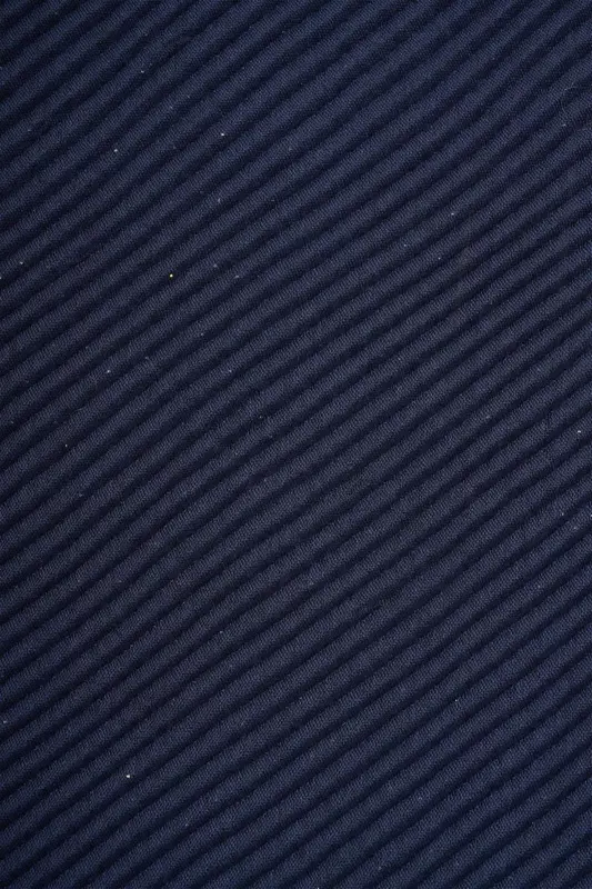 Plissé shawl