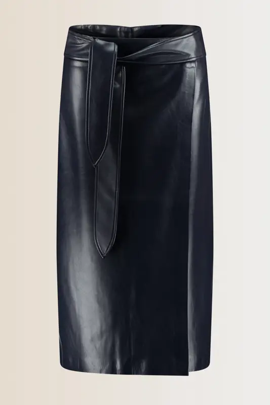 Faux-leather overslag rok