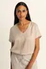 Soepelvallende V-hals top