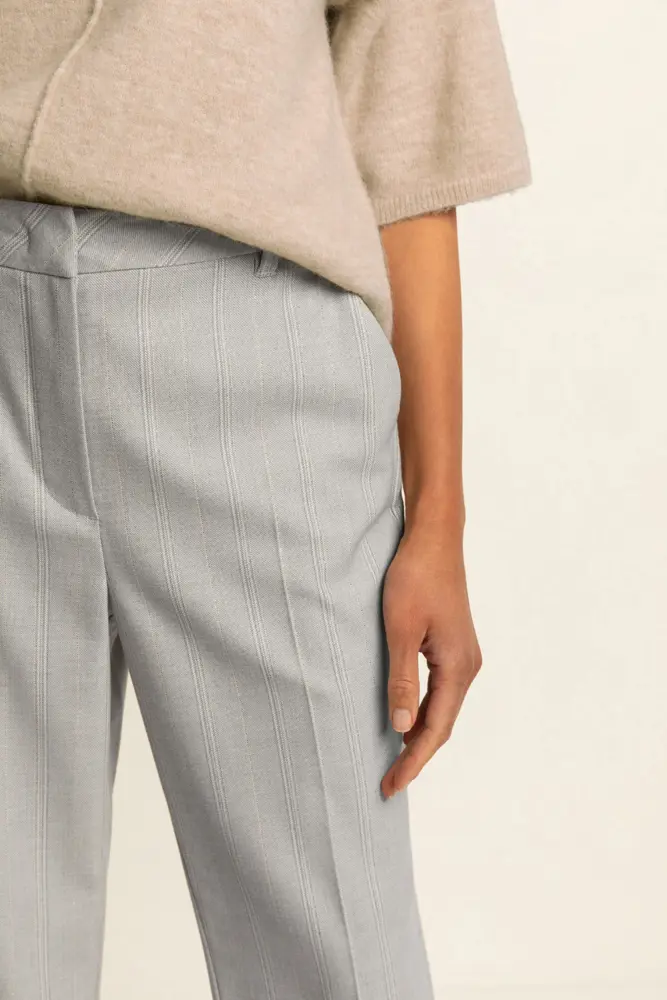Broek met krijtstreep