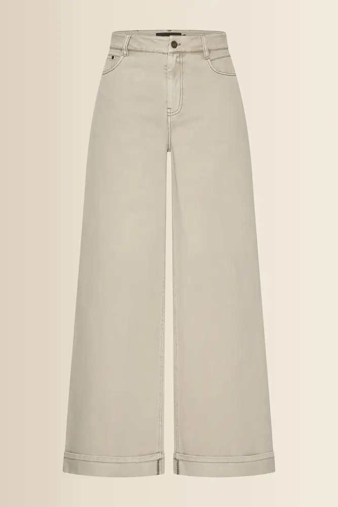 Wide leg jeans