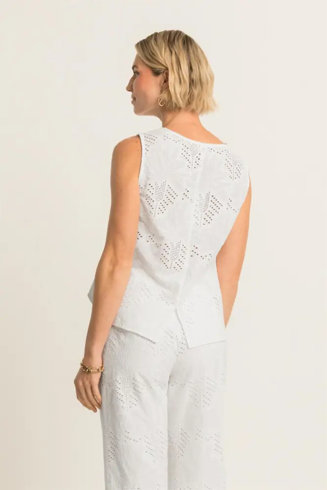 Mouwloze broderie blouse