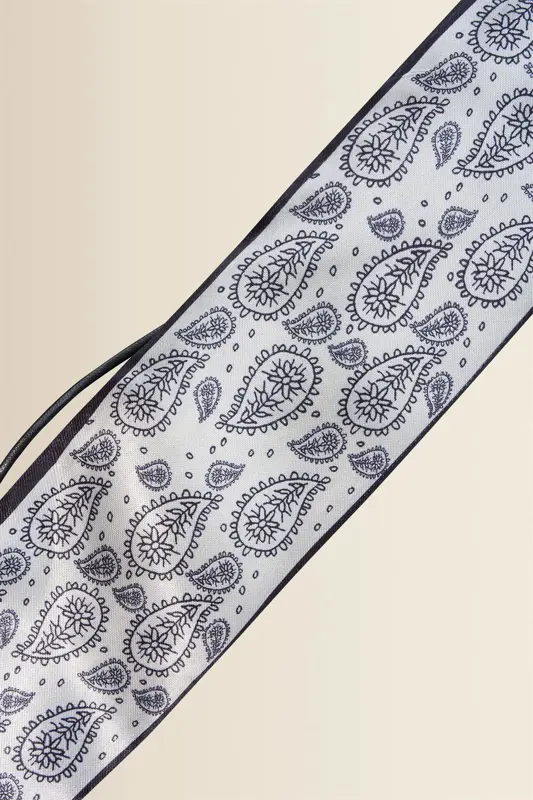 Shawl met kralen