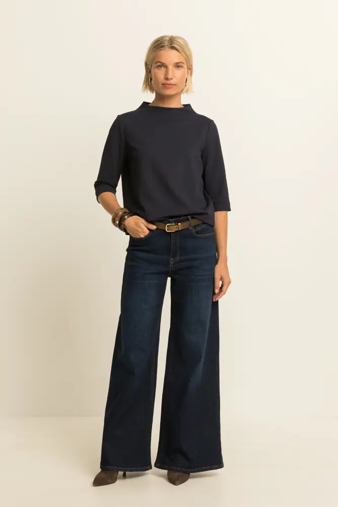 Travel top met opstaande hals