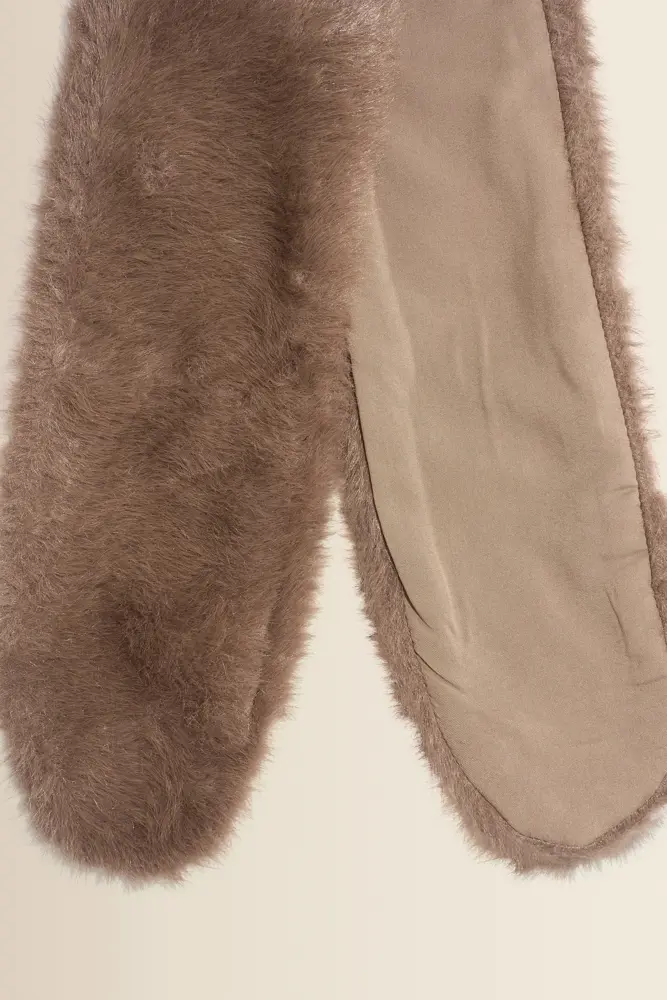 Faux fur shawl