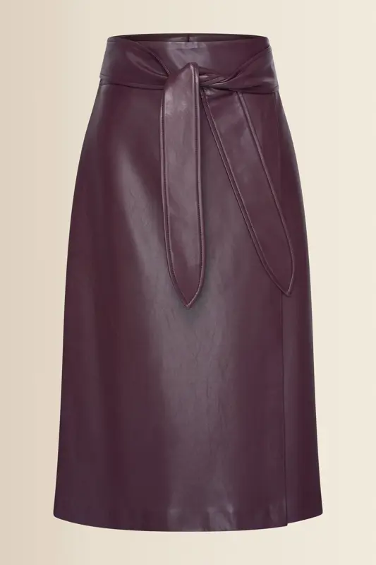 Leerlook rok met overslag