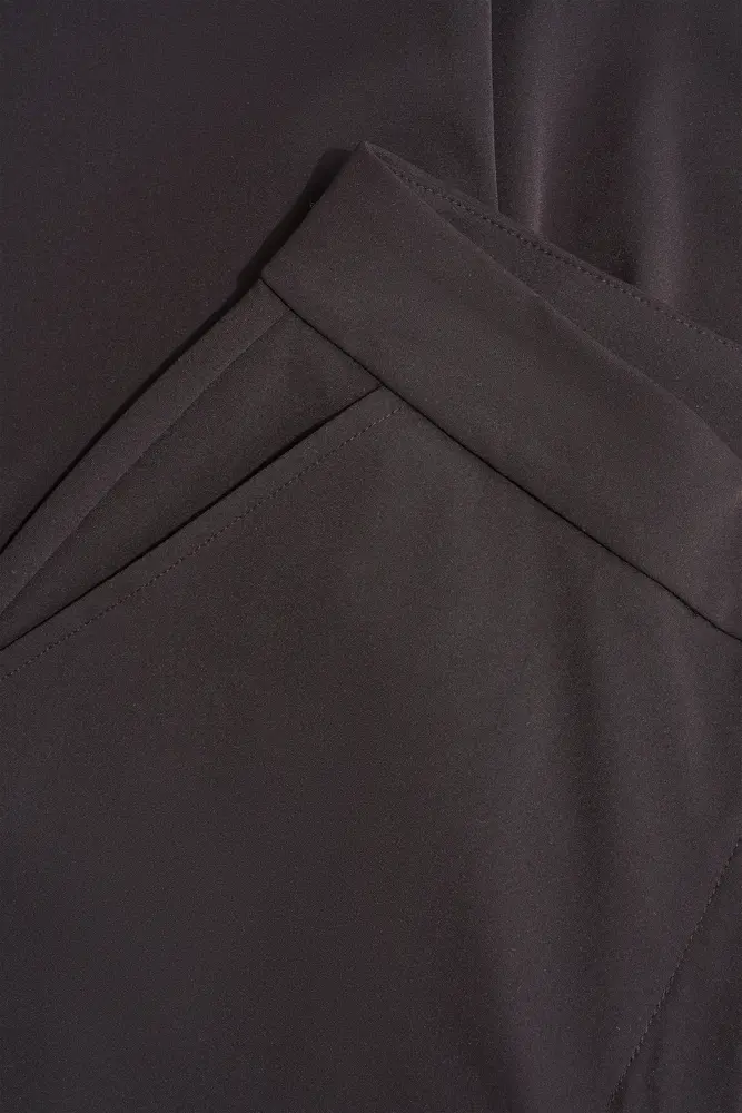Pantalon met licht uitlopende pijpen
