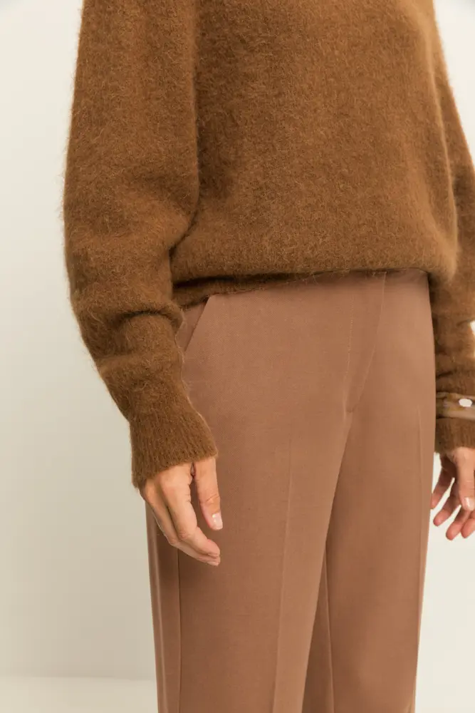 Pantalon met licht uitlopende pijpen