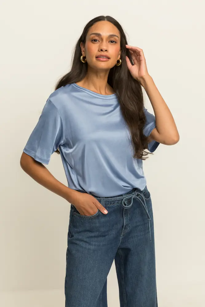 T-shirt met subtiele glans