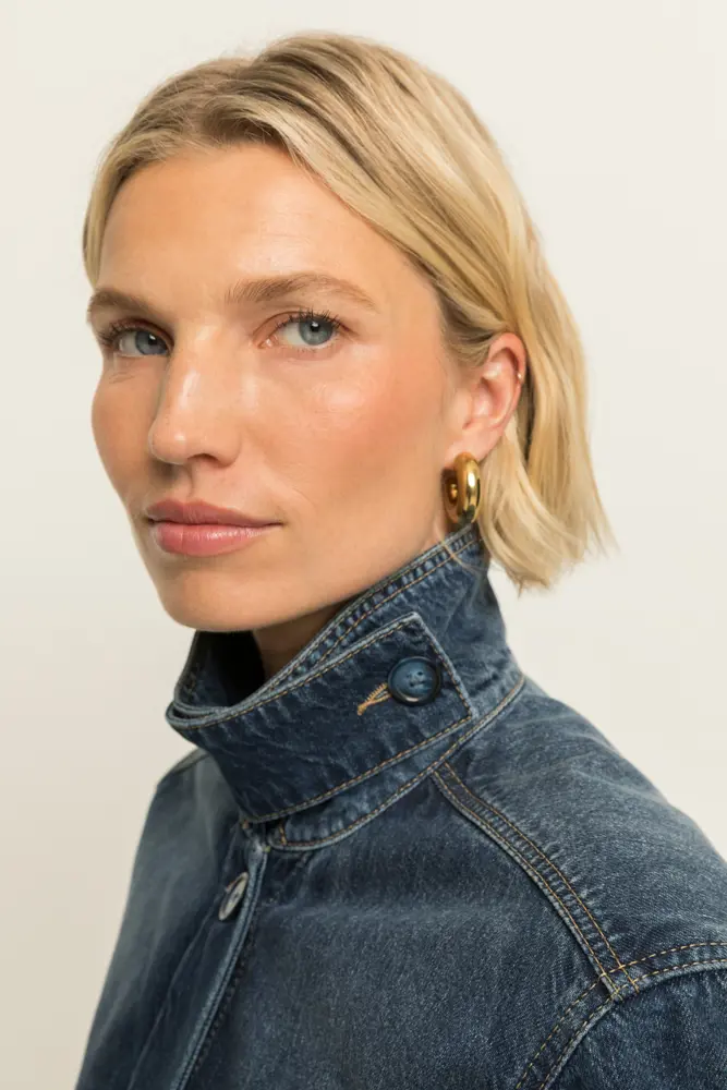 Denim jasje met contrasterende stiksels