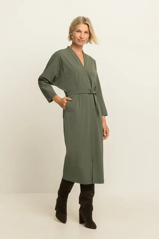 Midi-jurk met ceintuur