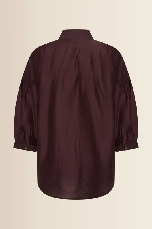 Blouse met goudkleurige borduursels
