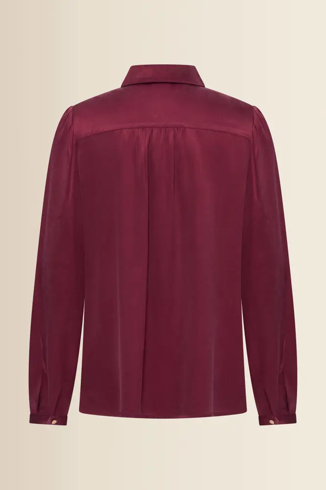 Blouse met lichte glans